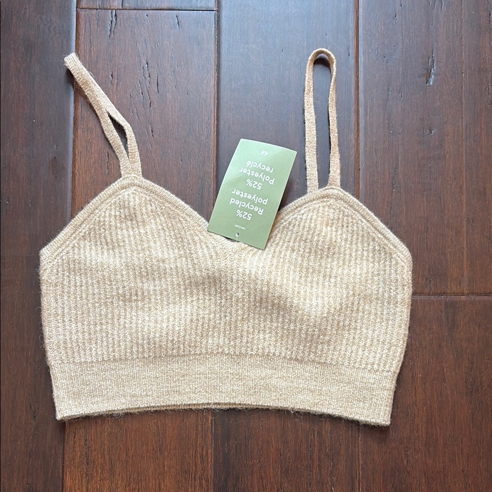 H&M Beige Knit Crop Top